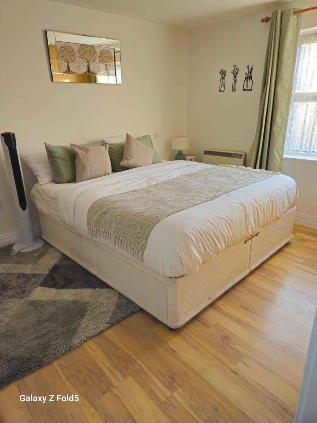 Spacious & Cosy Double And Single Bedrooms Close To Hendon & Colindale Tube Stations Εξωτερικό φωτογραφία