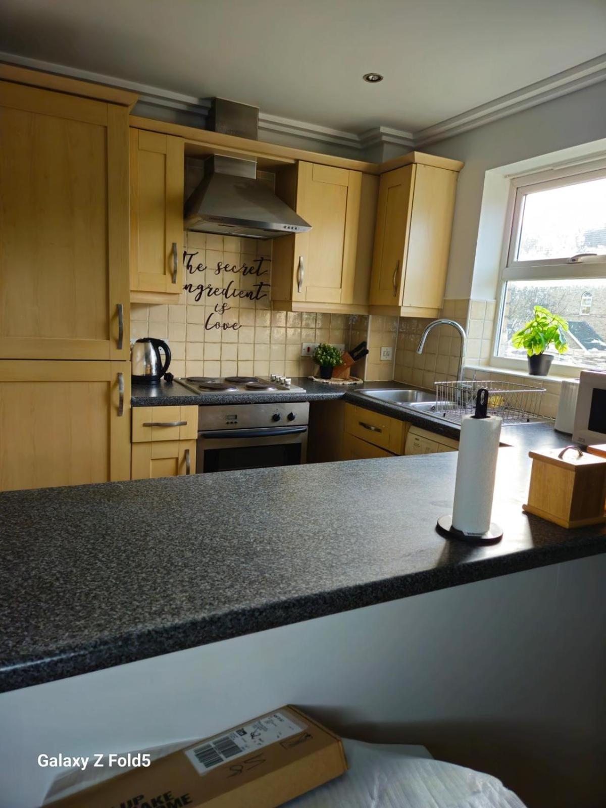 Spacious & Cosy Double And Single Bedrooms Close To Hendon & Colindale Tube Stations Εξωτερικό φωτογραφία