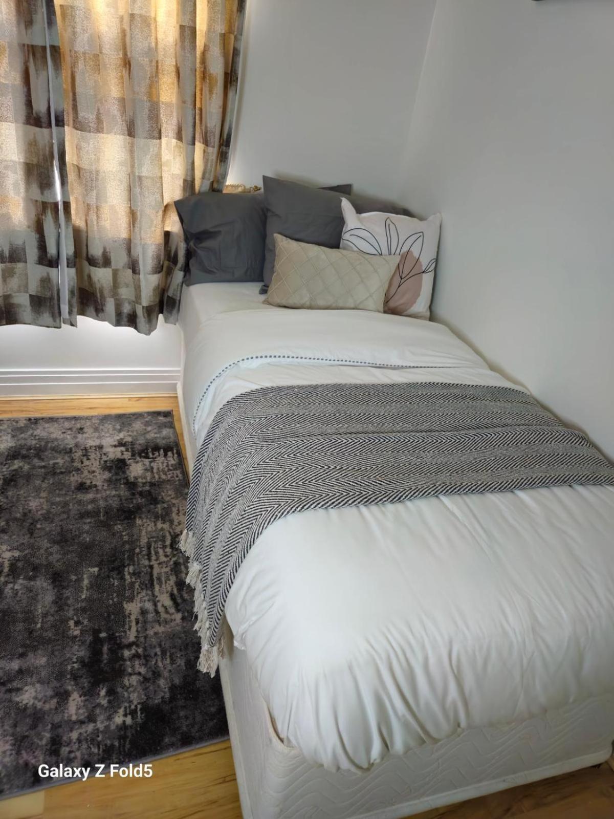 Spacious & Cosy Double And Single Bedrooms Close To Hendon & Colindale Tube Stations Εξωτερικό φωτογραφία